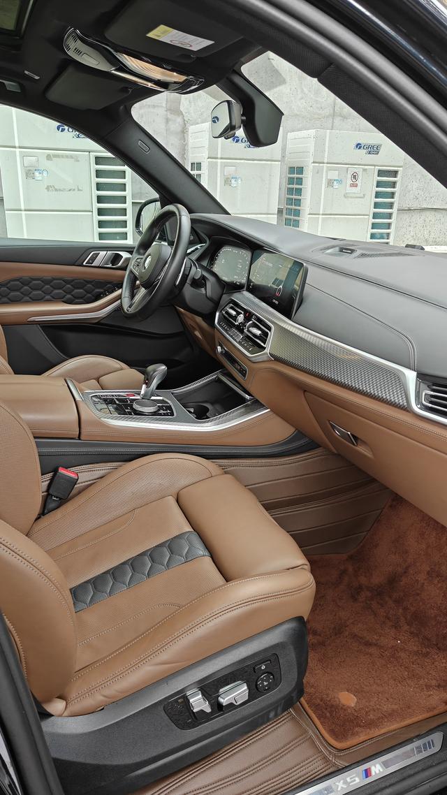 BMW X5 M 2021 #17 BMW X5 M 2021 car image #17