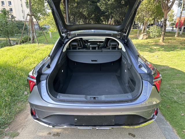 HongQi H6 2023 #17 HongQi H6 2023 car image #17