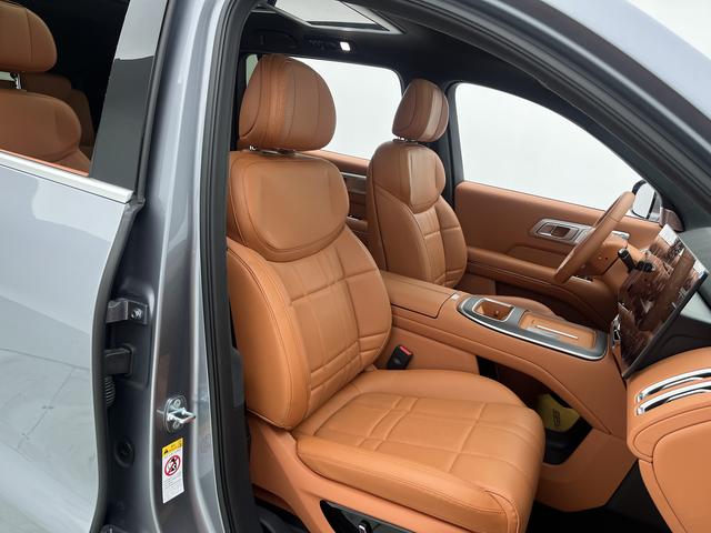 Deepal S09 2025 #17 Deepal S09 2025 car image #17