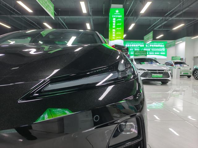 Deepal L07 2025 car image #17