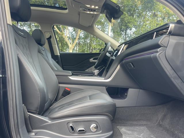 HongQi HS7 PHEV 2024 immagine di auto #17