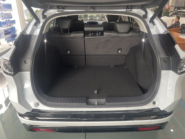 Honda P7 2025 #17 Honda P7 2025 imagen de coche #17