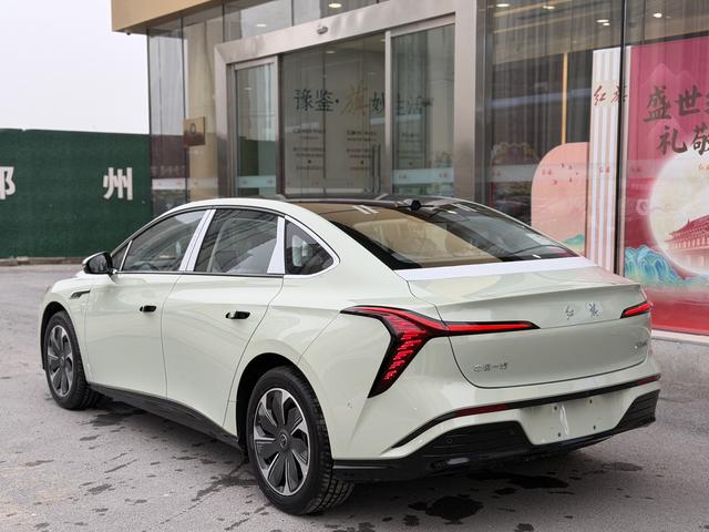 HongQi TianGong 05 2025 car image #17