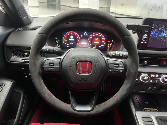 Honda Civic (Imported) 2024 car image #17