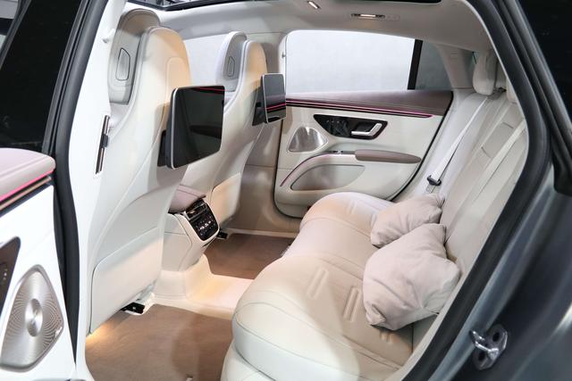 Mercedes-Benz EQS AMG 2023 #17 Mercedes-Benz EQS AMG 2023 car image #17