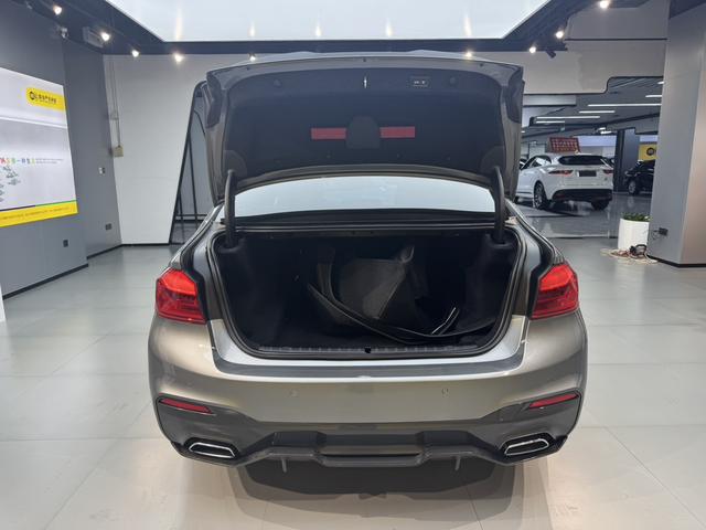 BMW 5 Series (Imported) 2018 car image #17