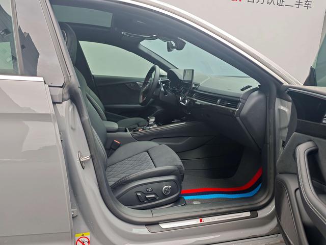 Audi RS 5 2023 immagine di auto #17