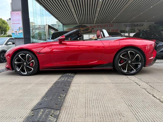 MG Cyberster car image #17