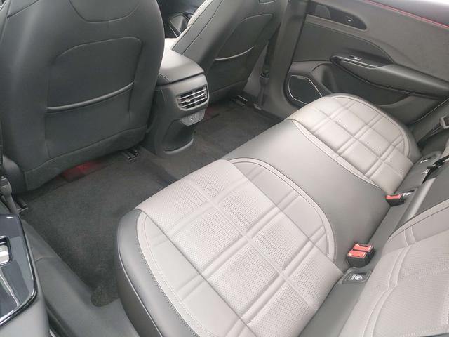 HongQi EH7 2024 #17 HongQi EH7 2024 car image #17