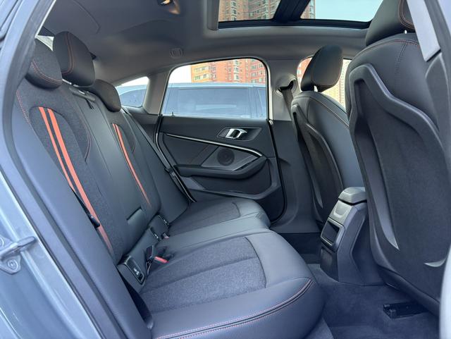 BMW 2 Series (Imported) 2023 #17 BMW 2 Series (Imported) 2023 car image #17