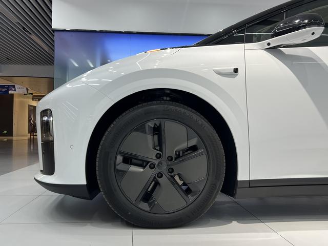 Li i8 2025 изображение автомобиля #17