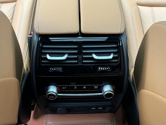 BMW 6 Series GT 2023 car image #17