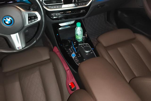 BMW iX3 2021 #17 BMW iX3 2021 car image #17