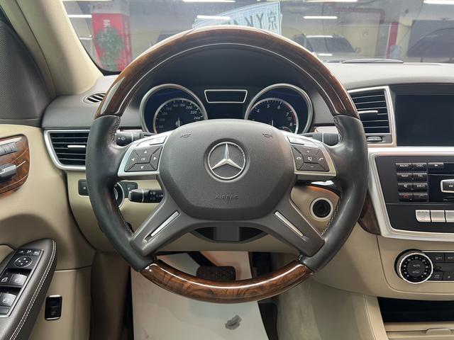 Mercedes-Benz M AMG 2012 #17 Mercedes-Benz M AMG 2012 صورة سيارة #17
