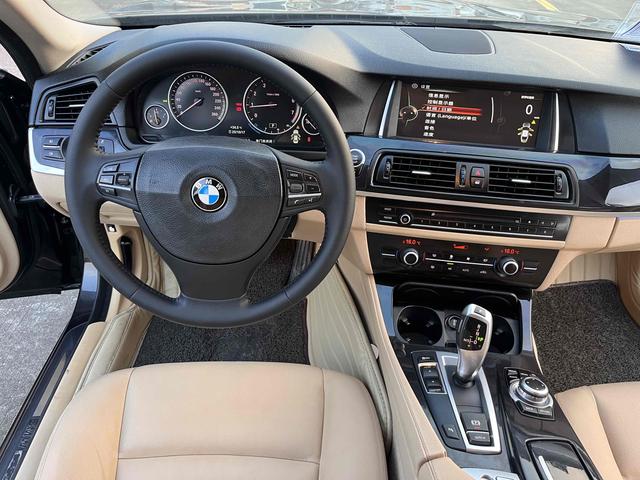 BMW iX M60 2014 صورة سيارة #17