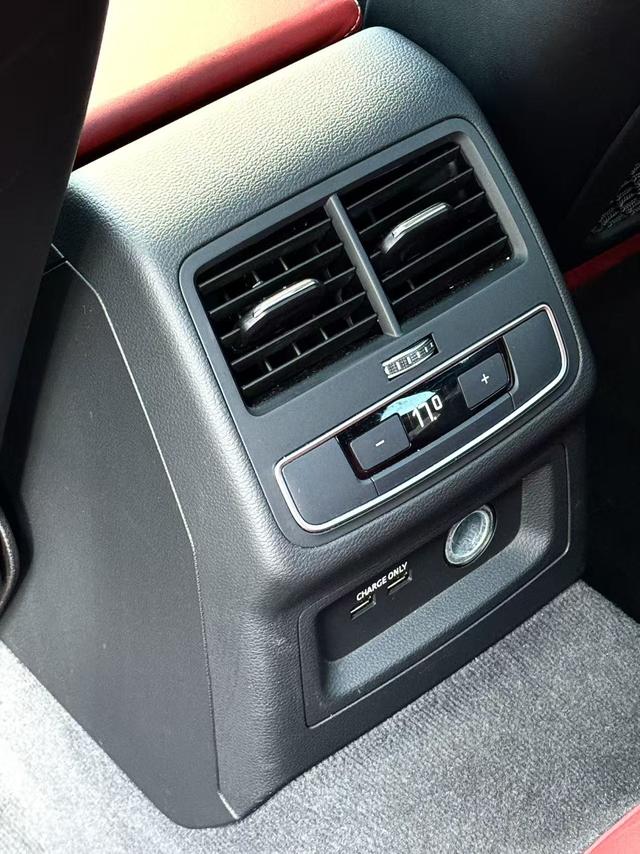 Audi S4 2023 car image #17