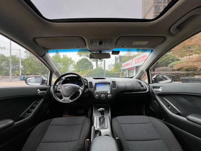 起亚 起亚K3新能源 2014 汽车图片 #17