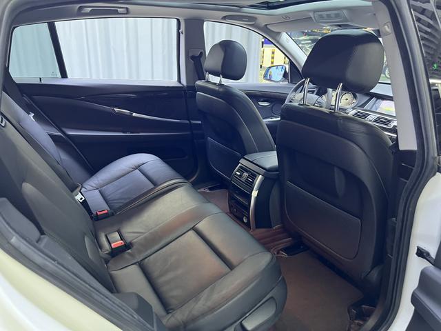 BMW X7 M60i 2014 #17 BMW X7 M60i 2014 car image #17