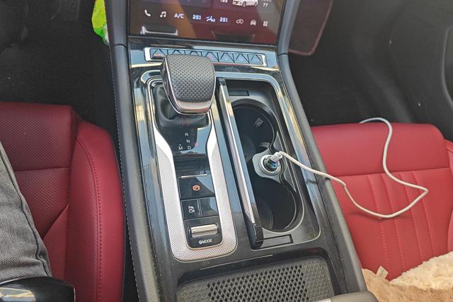 HongQi ShengShi 2025 صورة سيارة #17