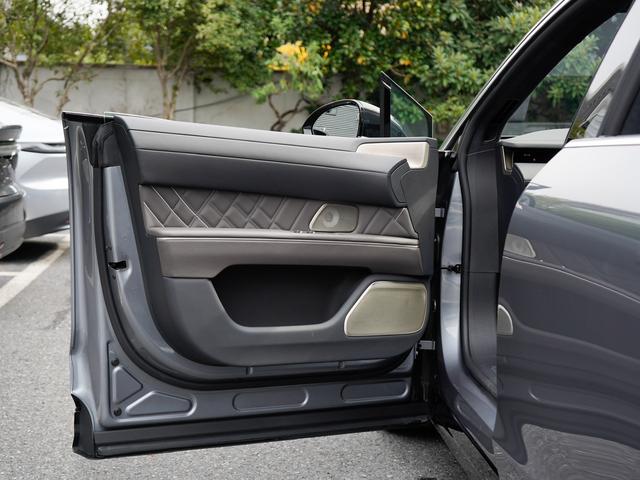 蔚来 蔚来ET9 2025 汽车图片 #17