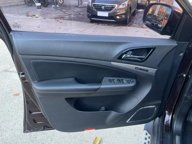 BYD S7 2015 car image #17