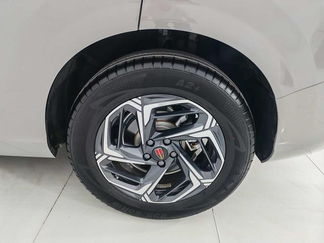 HongQi HS3 2024 #17 HongQi HS3 2024 car image #17