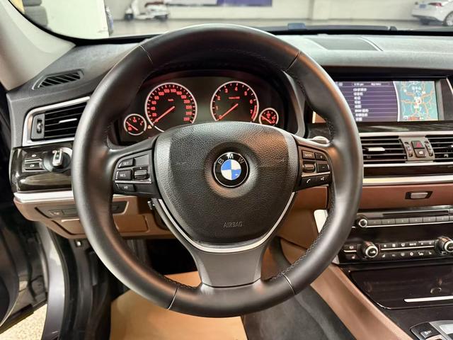 BMW 5 Series GT 2011 #17 BMW 5 Series GT 2011 immagine di auto #17