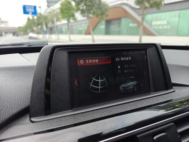 BMW 3 Series GT 2018 #17 BMW 3 Series GT 2018 immagine di auto #17