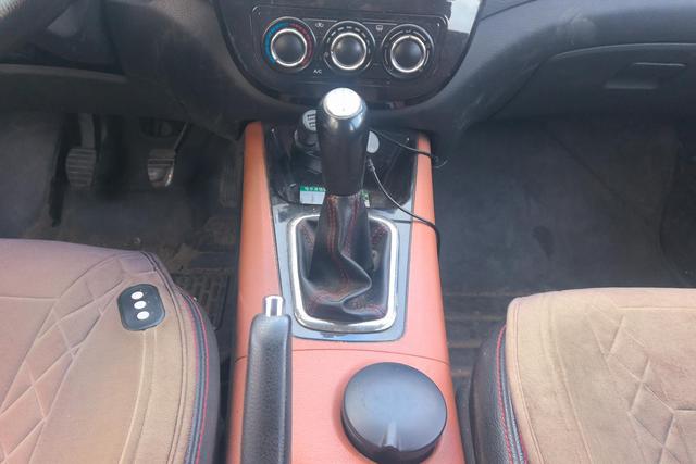 Forthing JOYEAR X5 2015 imagen de coche #17