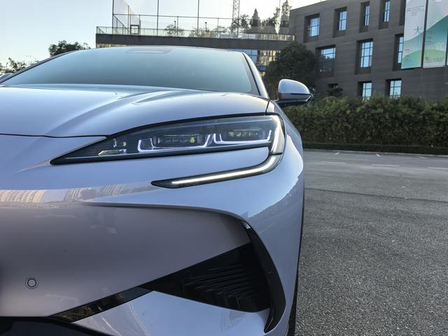 BYD Sea Lion 07 EV 2025 #17 BYD Sea Lion 07 EV 2025 car image #17