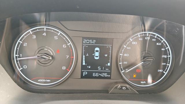 Livan X3 PRO 2023 изображение автомобиля #17