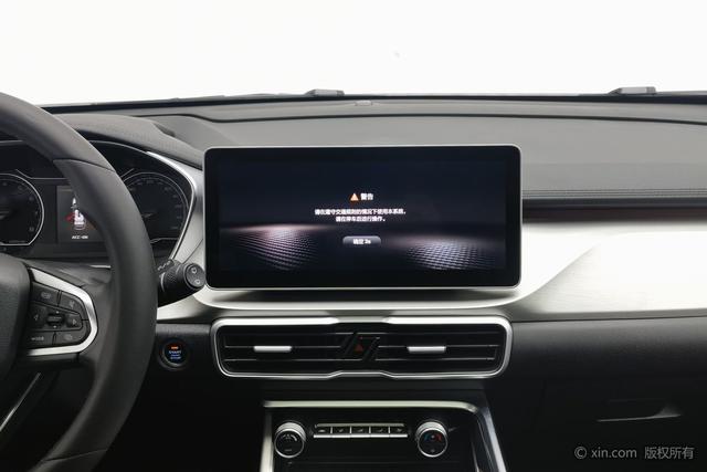 GEELY 2022 car image #17