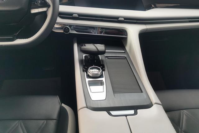 Changan CS75 Plus 2024 صورة سيارة #17