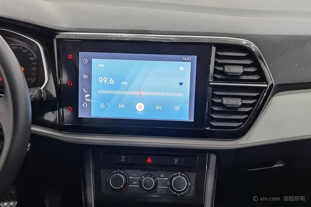 Jetta VS5 2022 car image #17