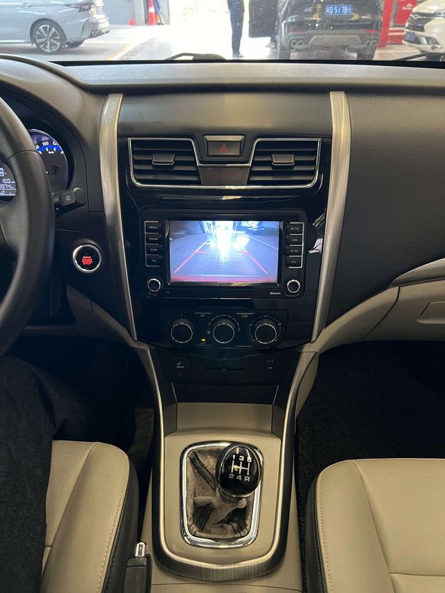 Forthing S500 2015 #17 Forthing S500 2015 immagine di auto #17