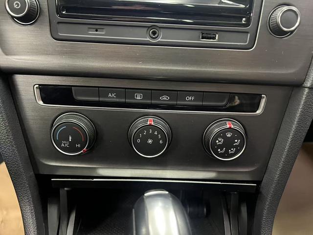 Volkswagen Golf 2016 car image #17
