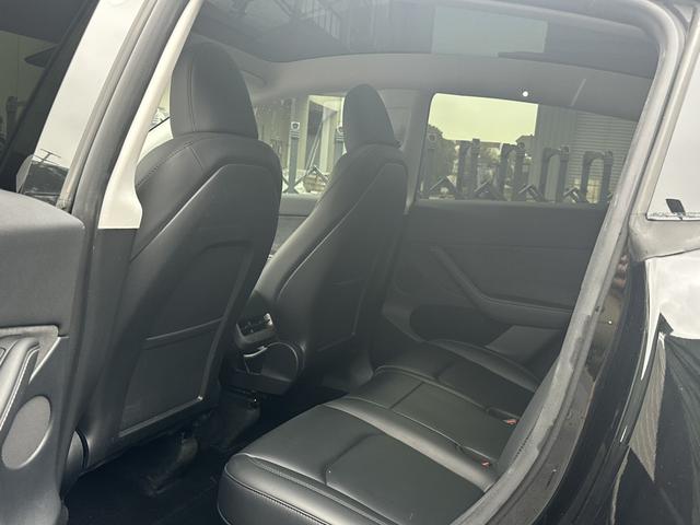 Tesla Model Y 2023 #17 Tesla Model Y 2023 car image #17
