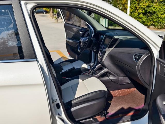 Changan CS35 2017 car image #17