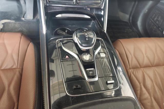BYD 2022 immagine di auto #17