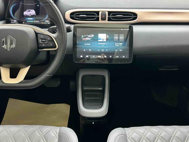 零跑汽车 零跑T03 2022 汽车图片 #17