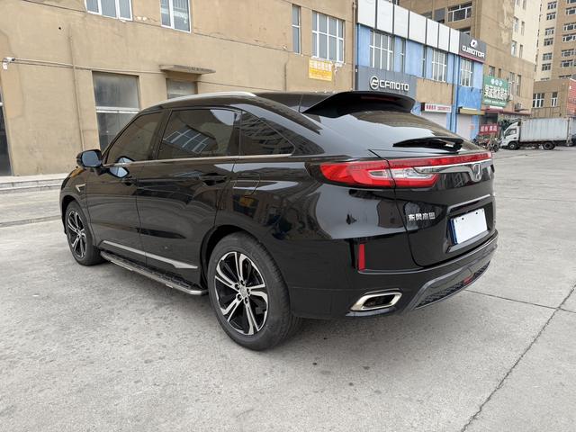 Honda UR-V 2017 #17 Honda UR-V 2017 car image #17