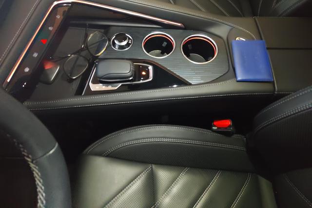 Zeekr 001 2024 immagine di auto #17