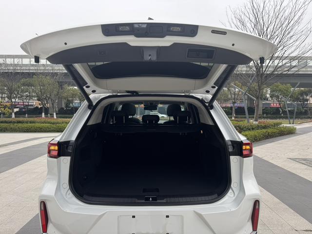 Exceed Lingyun 2022 immagine di auto #17