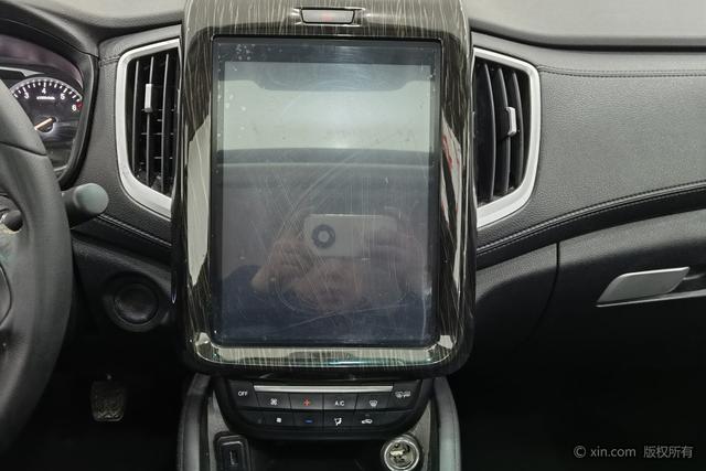 SWM斯威汽车 SWM斯威X7 2019 汽车图片 #17