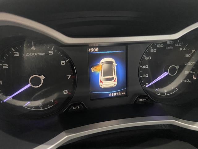 GEELY Emgrand GS 2016 car image #17