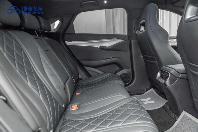 BYD Sea Lion 07 EV 2024 car image #17