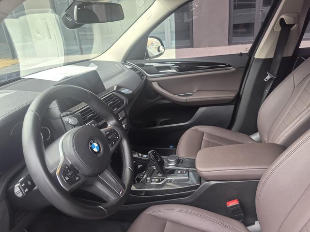 BMW X3 2018 imagem de carro #17