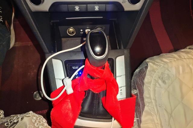 Hyundai Elantra AD 2019 car image #17