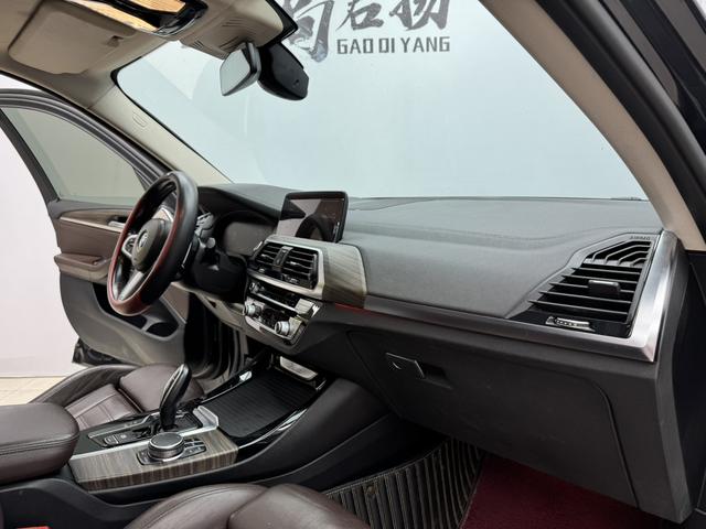 BMW X3 2020 immagine di auto #17