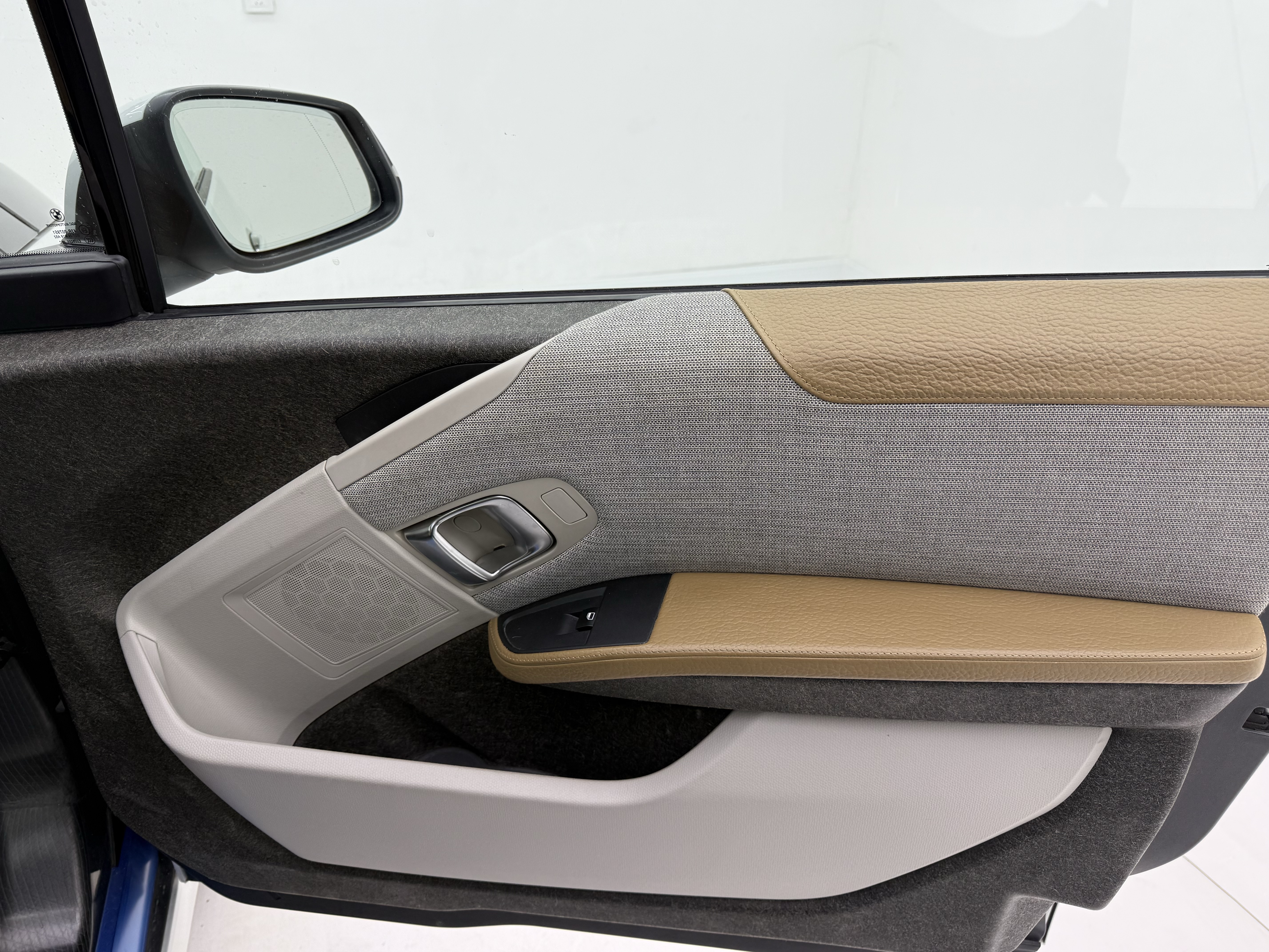 BMW i3 (Imported) 2016 #17 BMW i3 (Imported) 2016 صورة سيارة #17